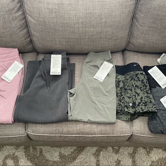 EEUC Lululemon Beyond the Studio 7/8 Jogger size 6 - Picture 7 of 7